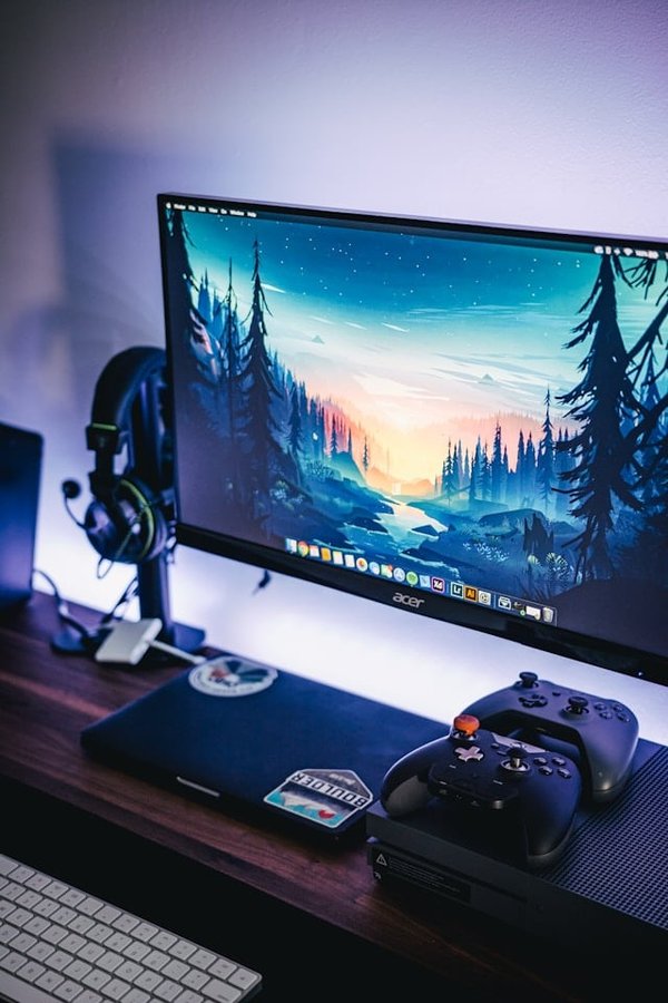 Quelles précautions prendre pour transporter un ordinateur de bureau de gaming en avion?